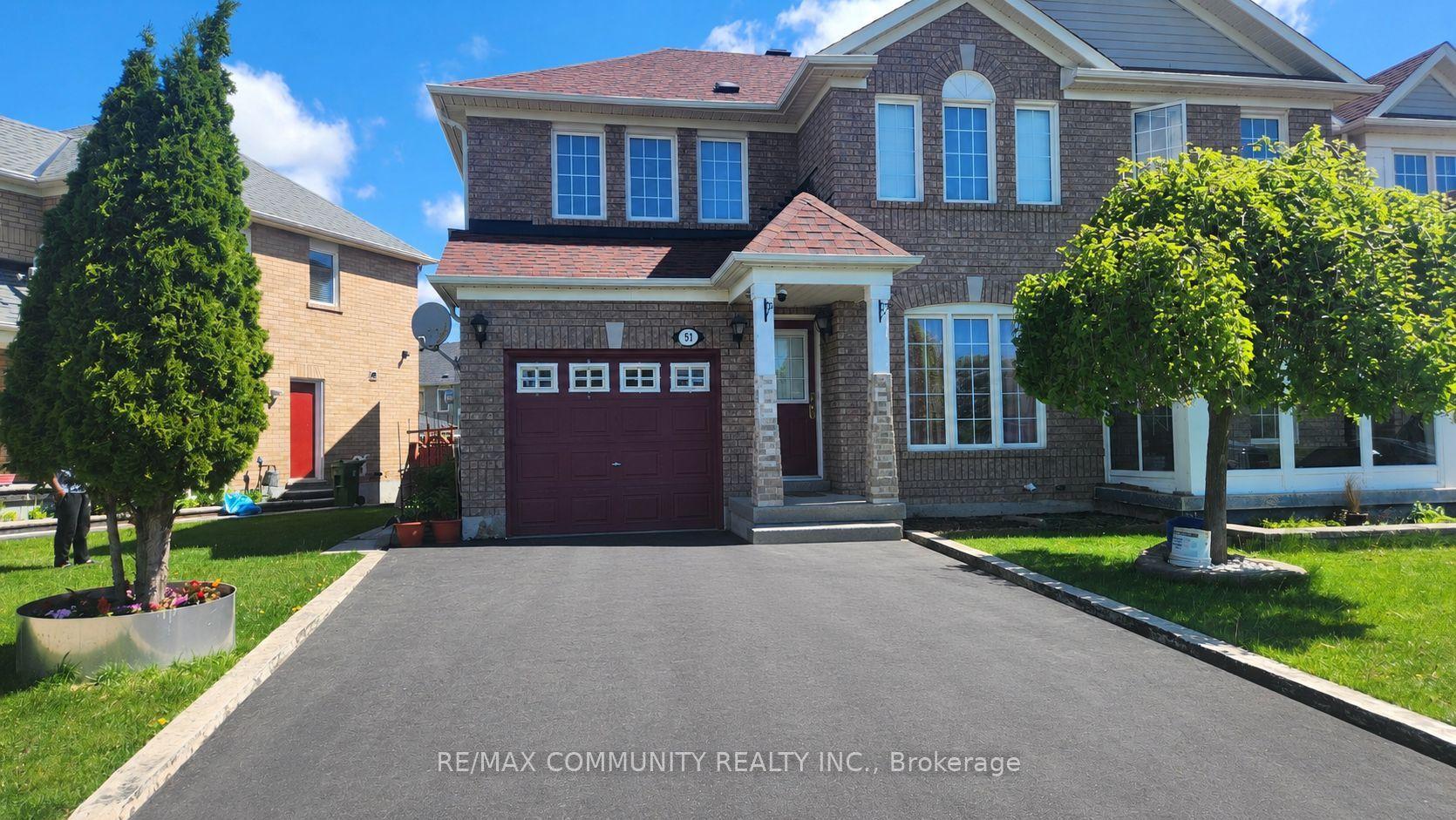 51 Hummingbird Drive — photo 1