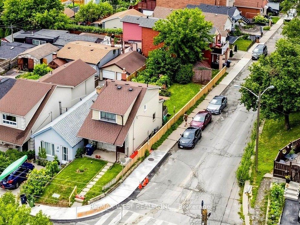 410 Silverthorn Avenue, Toronto — Detached for sale, photo 1
