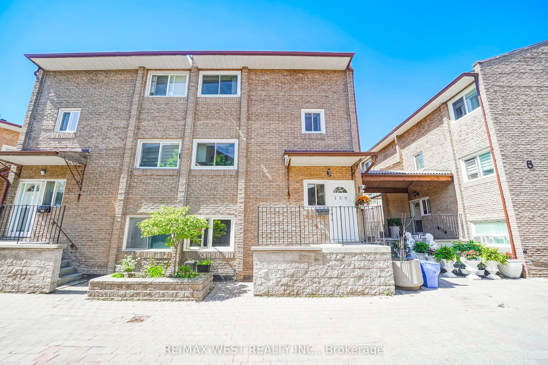 50 Scarborough Golf Club Road 159 #159, Toronto — Condo Town for sale, photo 1