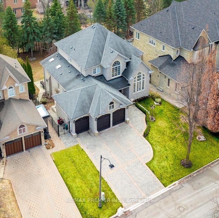 85 Gregory Scott Drive — photo 1