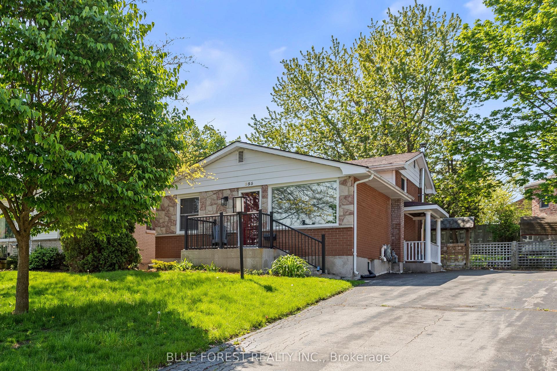 255 Delta Place — photo 1