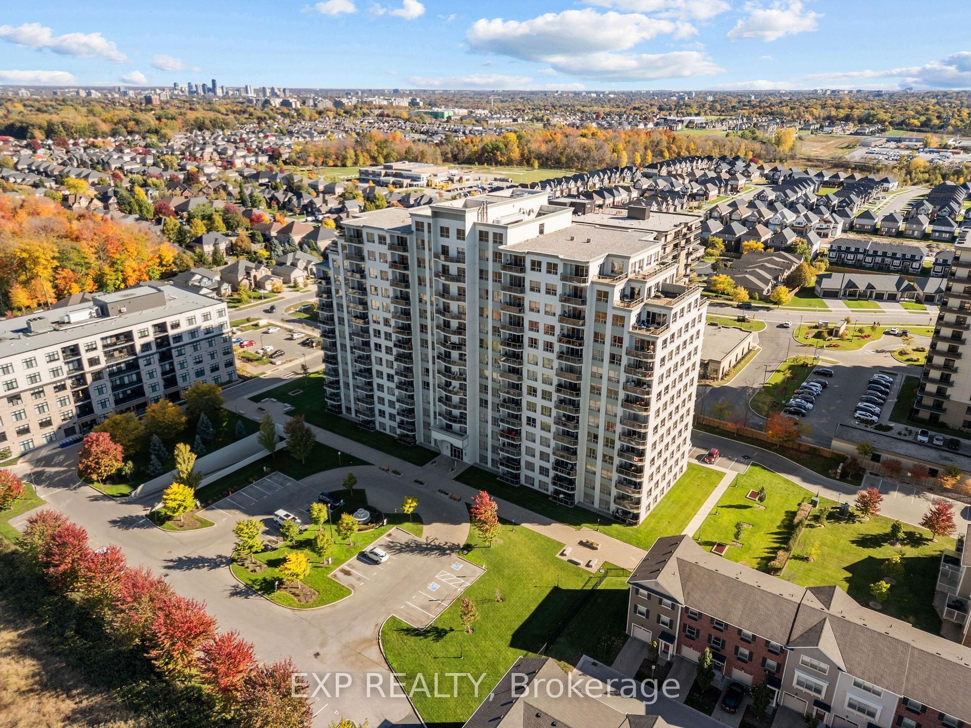 1030 Coronation Drive 105 #105, London North — Condo for sale, photo 1