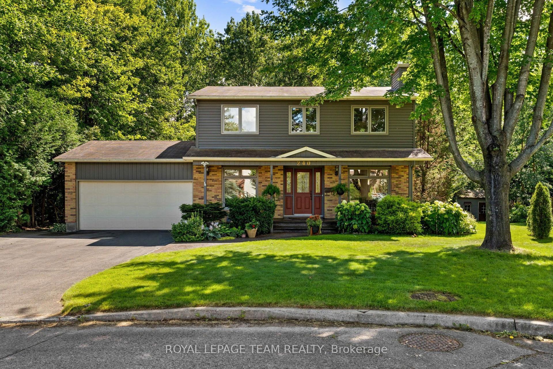 240 Hoylake Crescent, Orleans - Cumberland and Area — Detached for sale, photo 1
