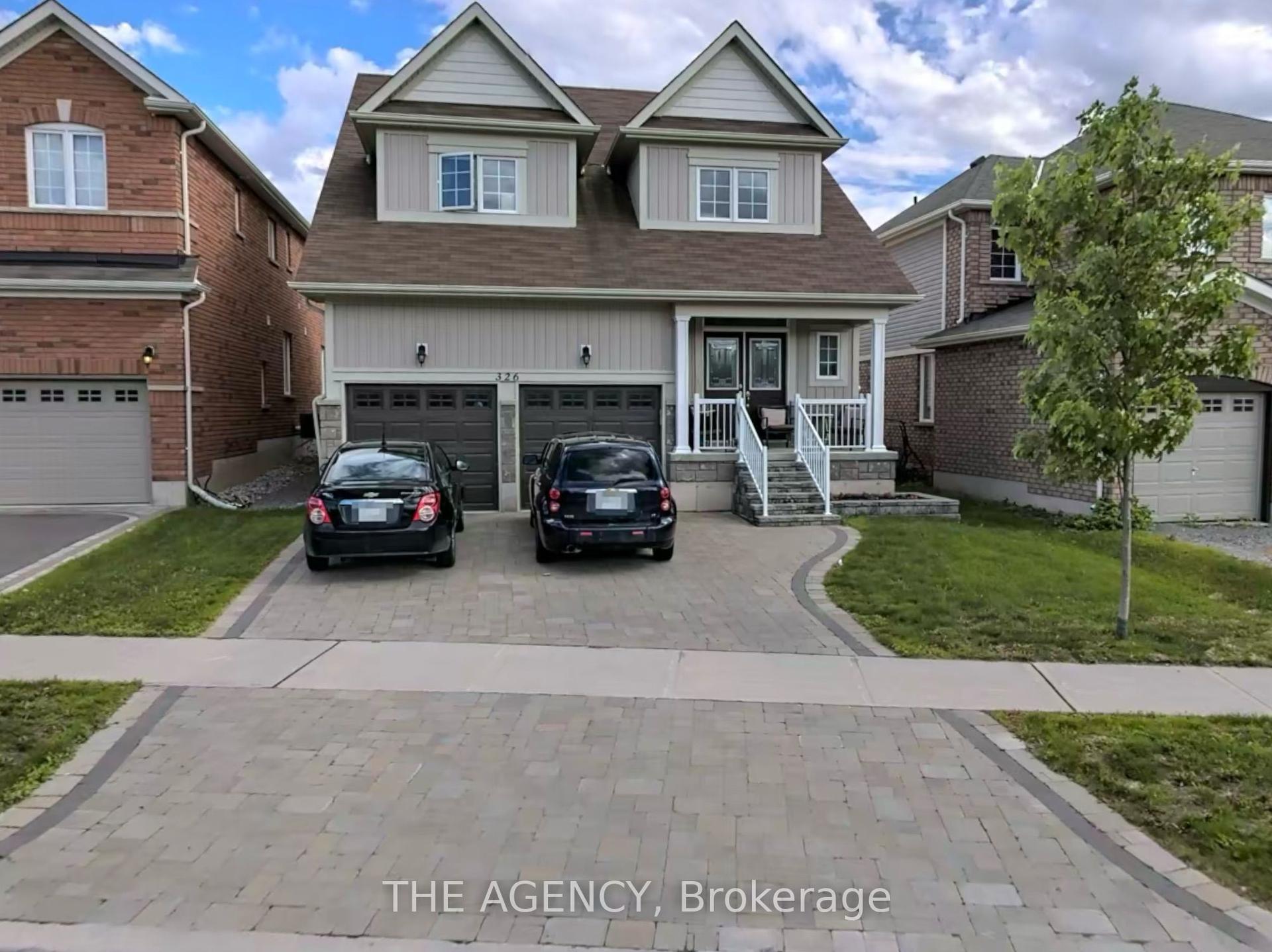 326 Chandler Crescent Upper #Upper — photo 1