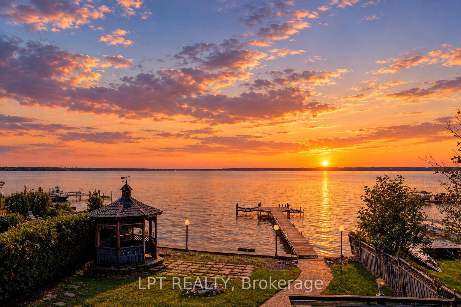38 Metropolitan Crescent, Georgina — Detached for sale, photo 1