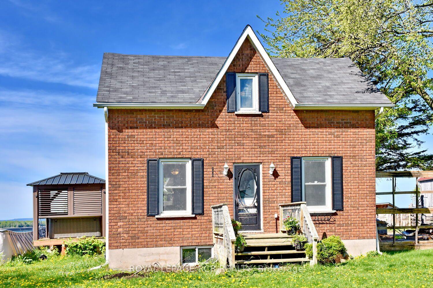 2606 Crossland Road — photo 1