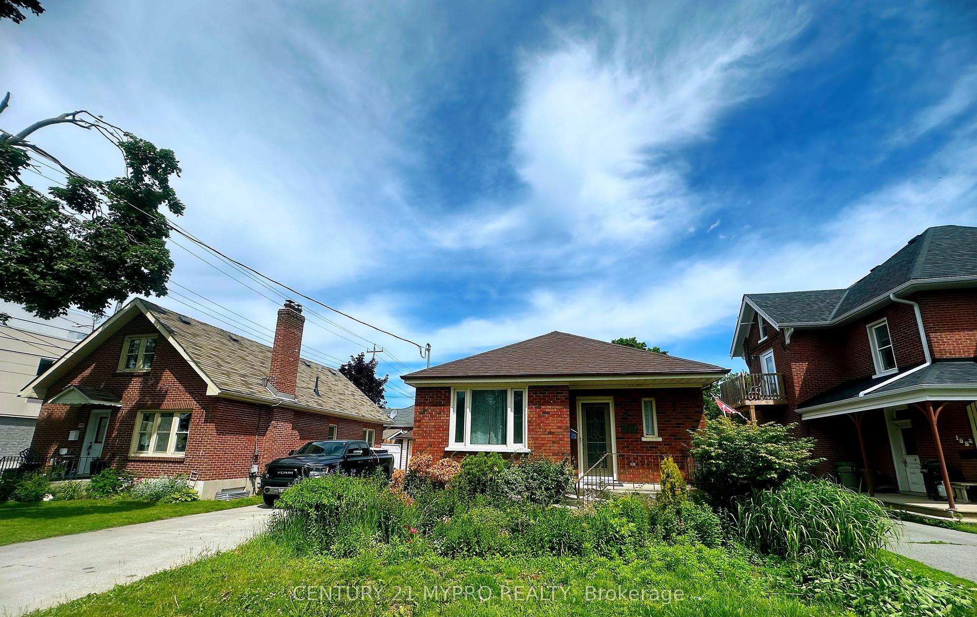170 Morrow Street, Peterborough — Detached for sale, photo 1
