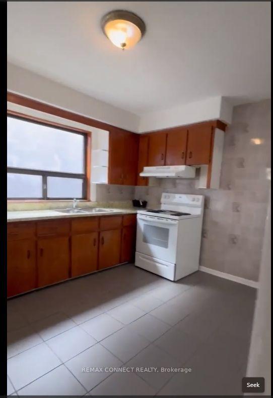 232 Atlas Avenue, Toronto — Multiplex for lease, photo 1