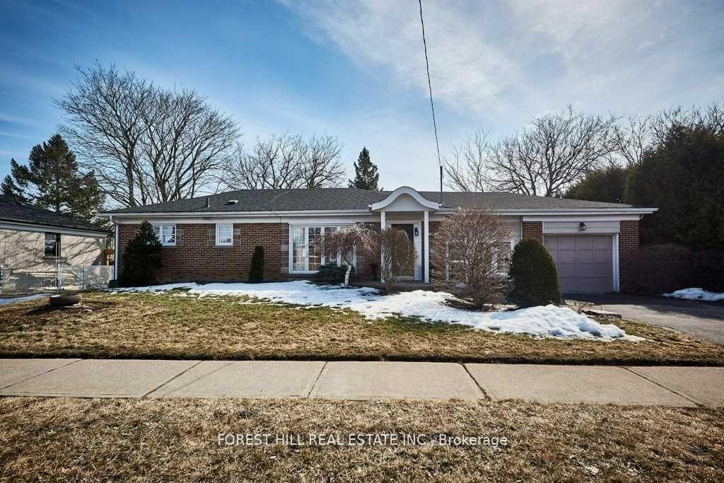 99 Switzer Drive, Oshawa — Detached for lease, photo 1