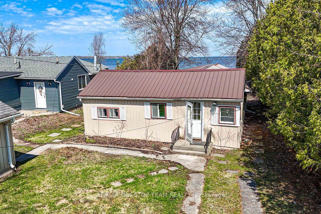108 Moore's Beach Road — photo 1