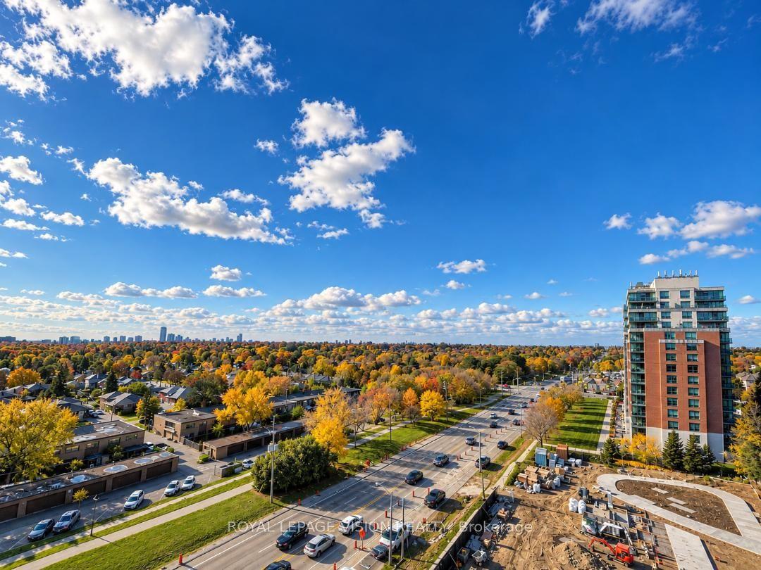 4010 Eglinton Avenue W 911 #911, Toronto — Condo for lease, photo 1