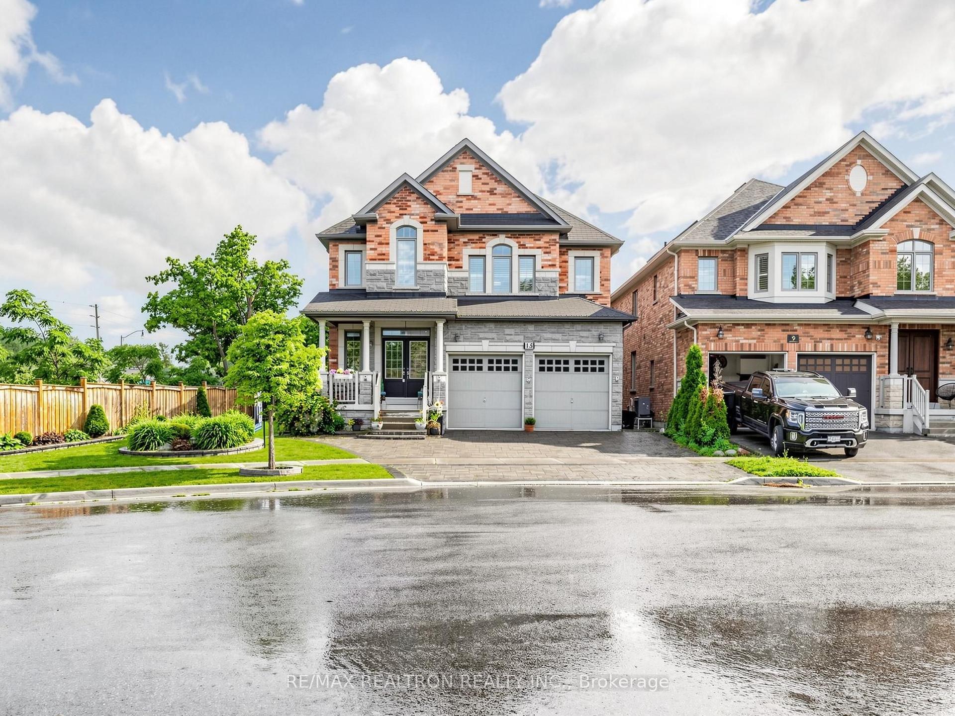 15 Motley Court, Richmond Hill — Detached for sale, photo 1