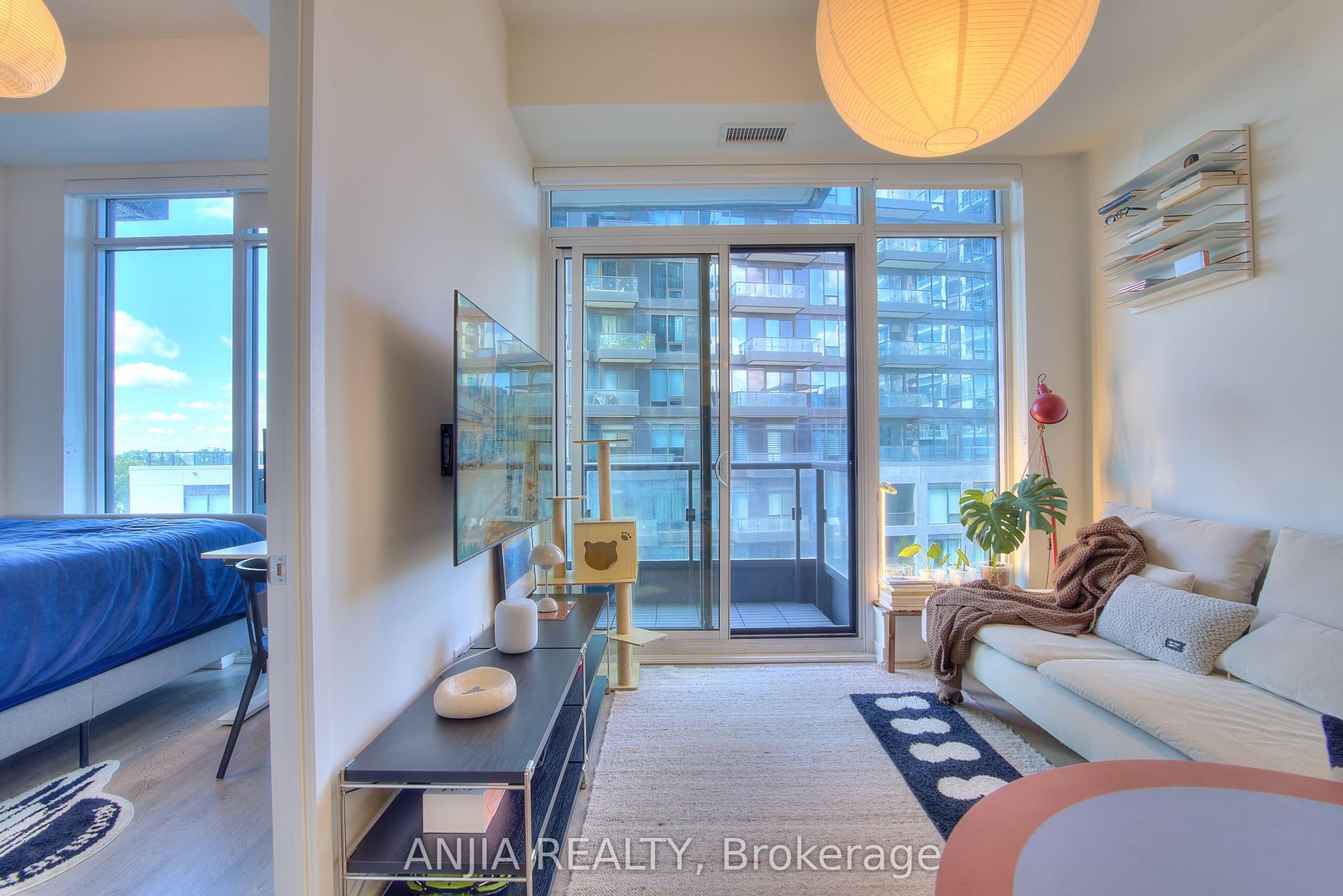 8868 Yonge Street 701 #701, Richmond Hill — Condo for lease, photo 1