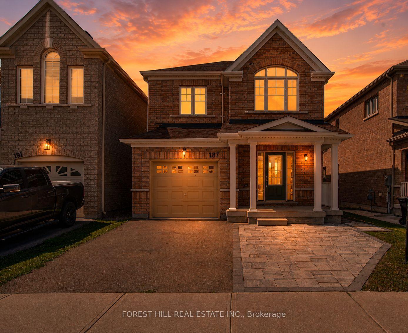 187 Armstrong Crescent — photo 1