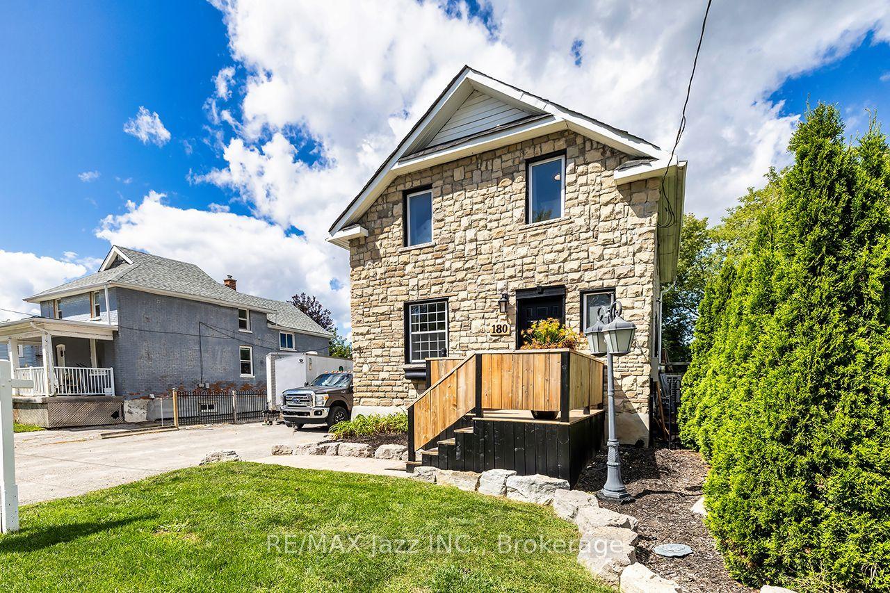 180 Olive Avenue, Oshawa — Detached for sale, photo 1
