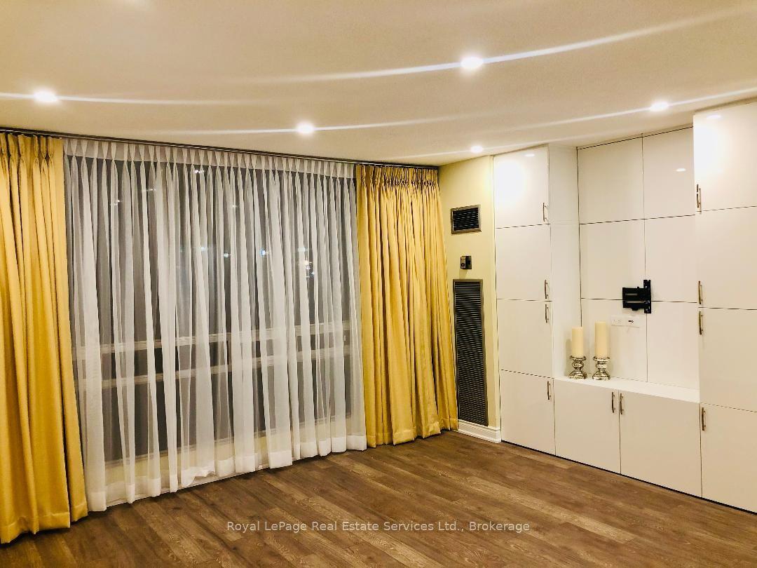 2185 Marine Drive 105 #105 — photo 1