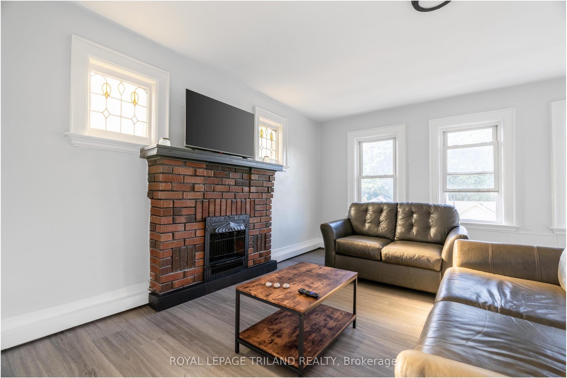 425 Mckenzie Avenue 9 #9, London South — Multiplex for lease, photo 1