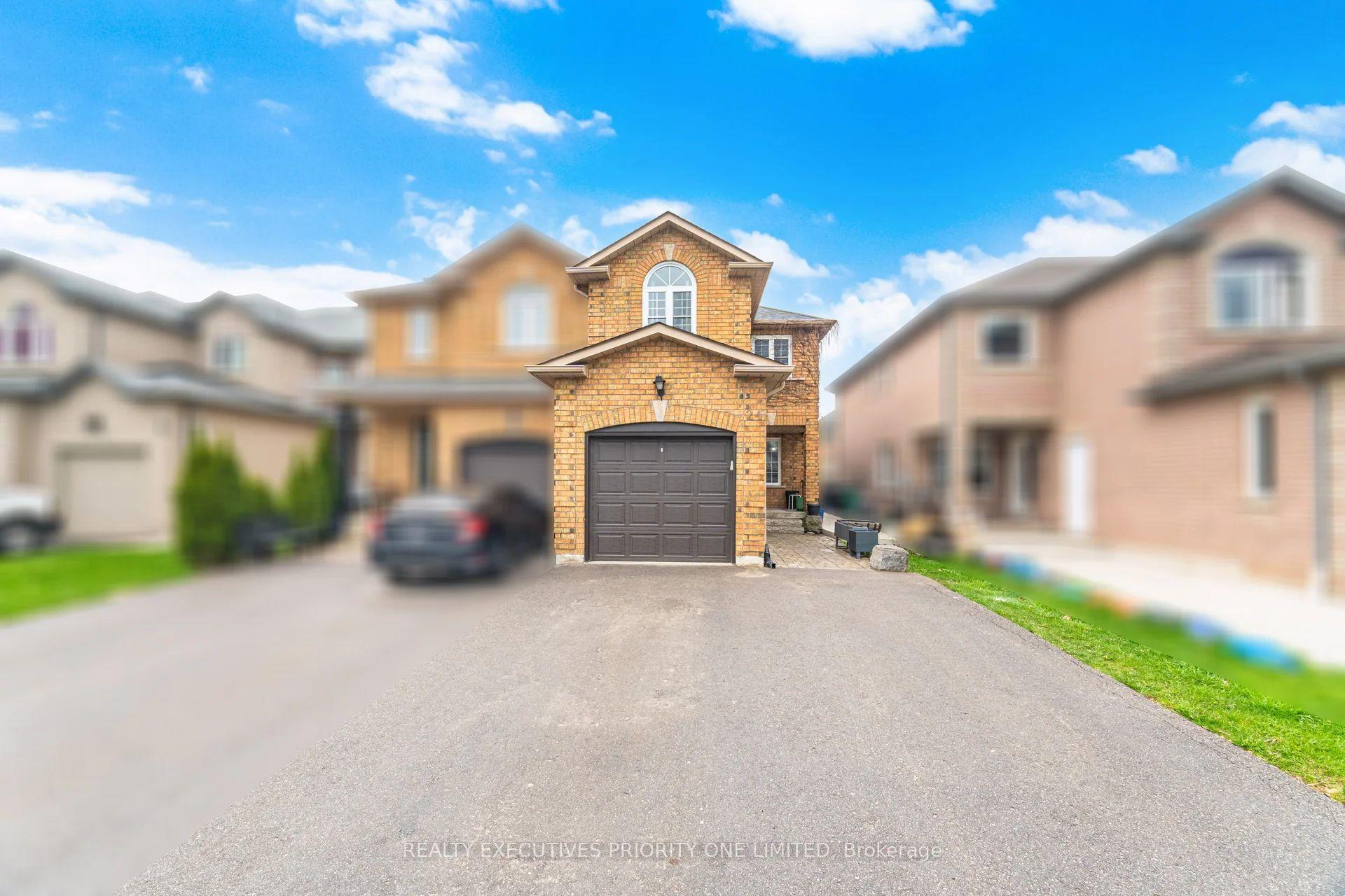 24 Archbury Circle, Caledon — Semi-Detached for sale, photo 1