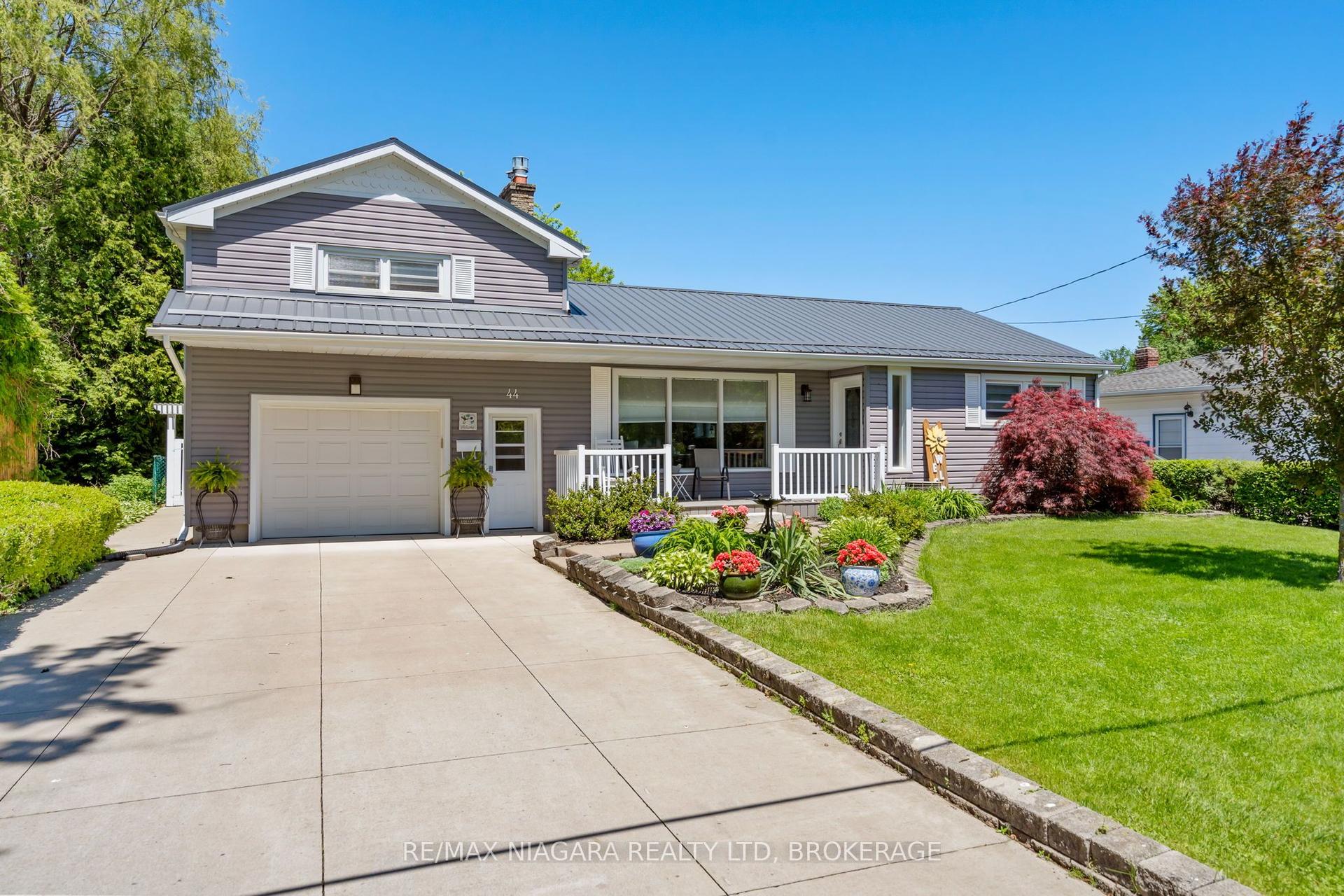 44 Chantler Road — photo 1
