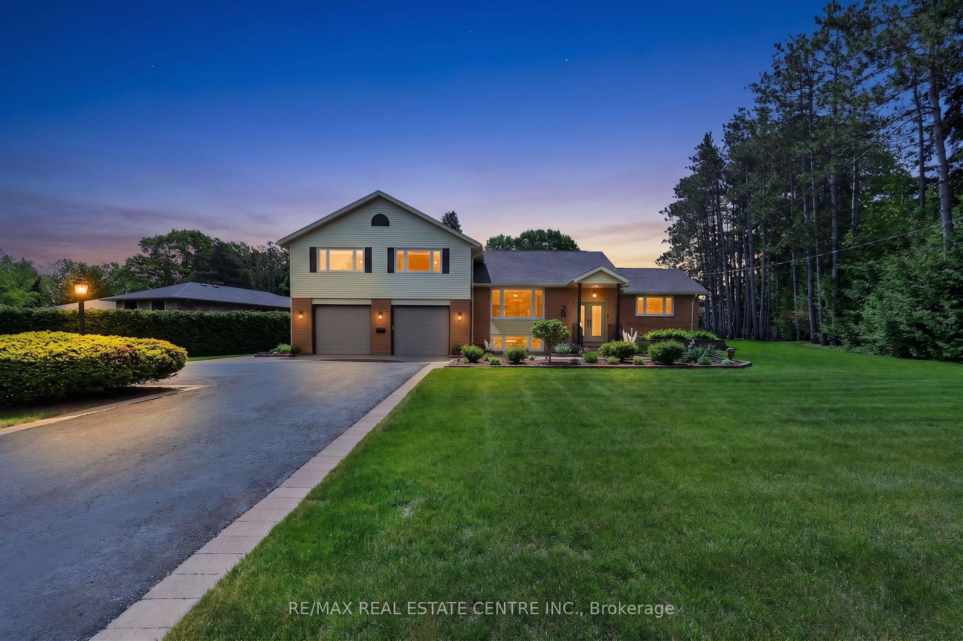 28 Starrview Crescent — photo 1