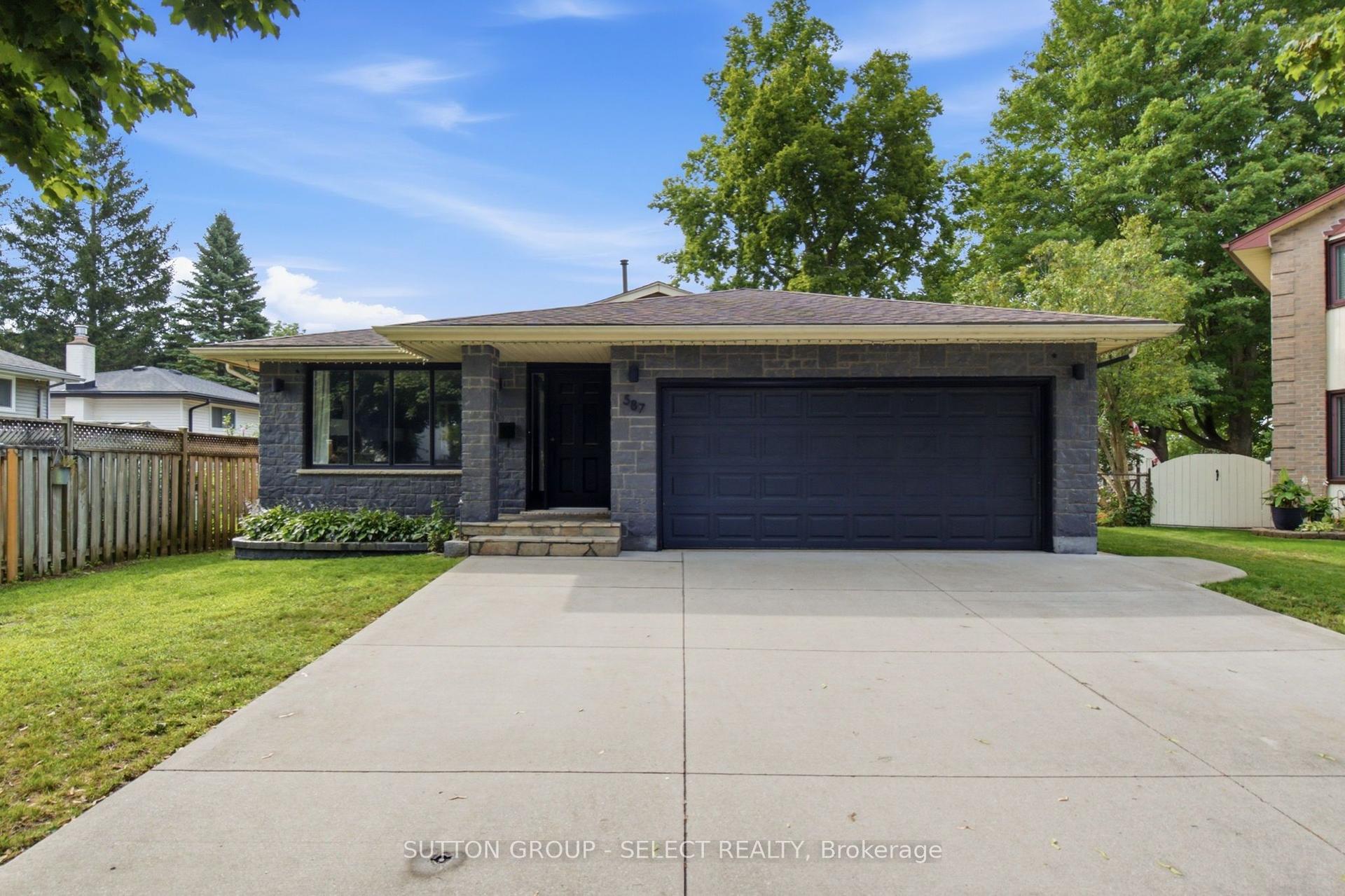 587 Classic Court, London East — Detached for sale, photo 1