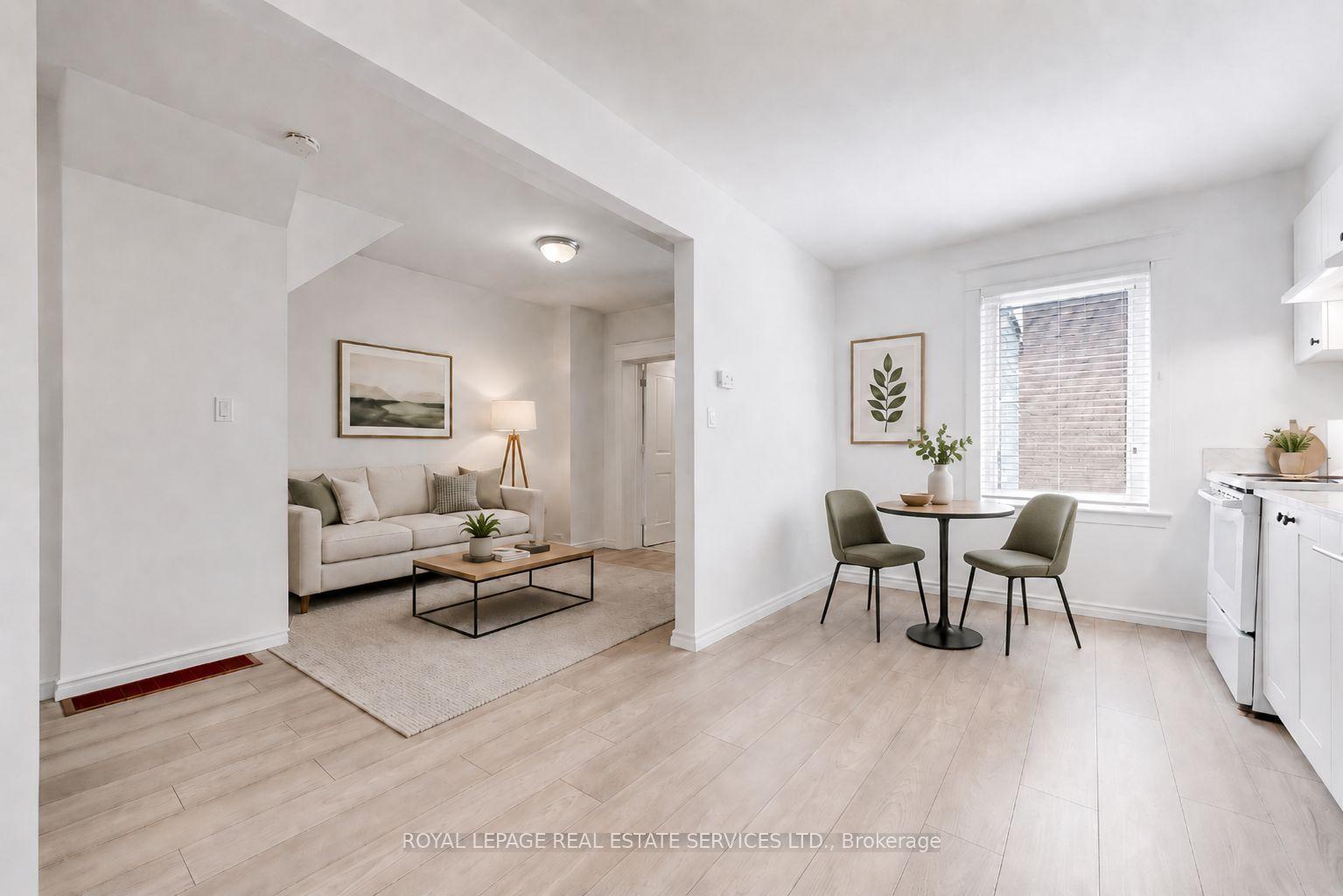 119 Essex Street Main #Main, Toronto — Detached for lease, photo 1
