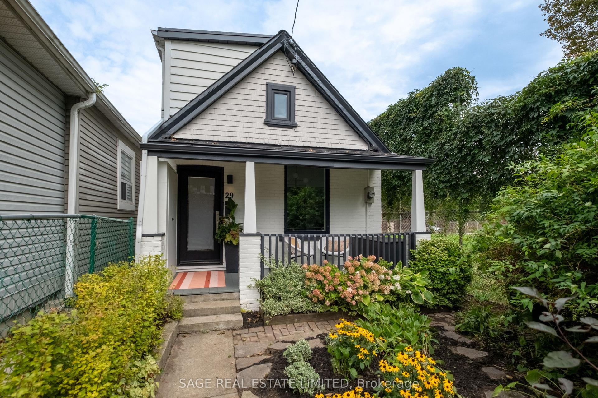 29 Bushell Avenue, Toronto — Detached for sale, photo 1