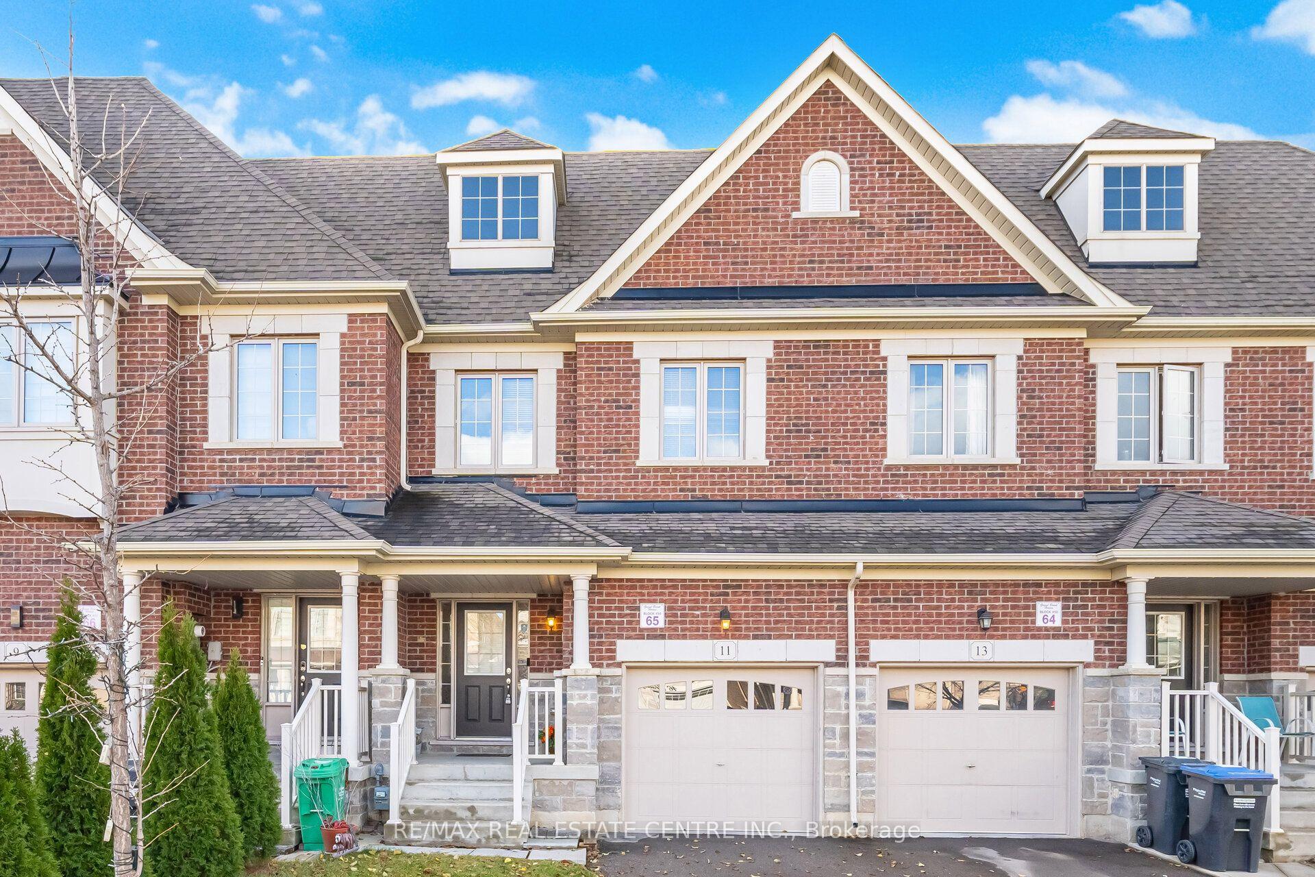 11 Yately Street, Brampton — Townhouse for lease, photo 1