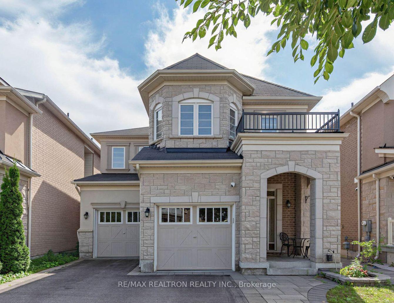 220 Degraaf Crescent, Aurora — Detached for sale, photo 1
