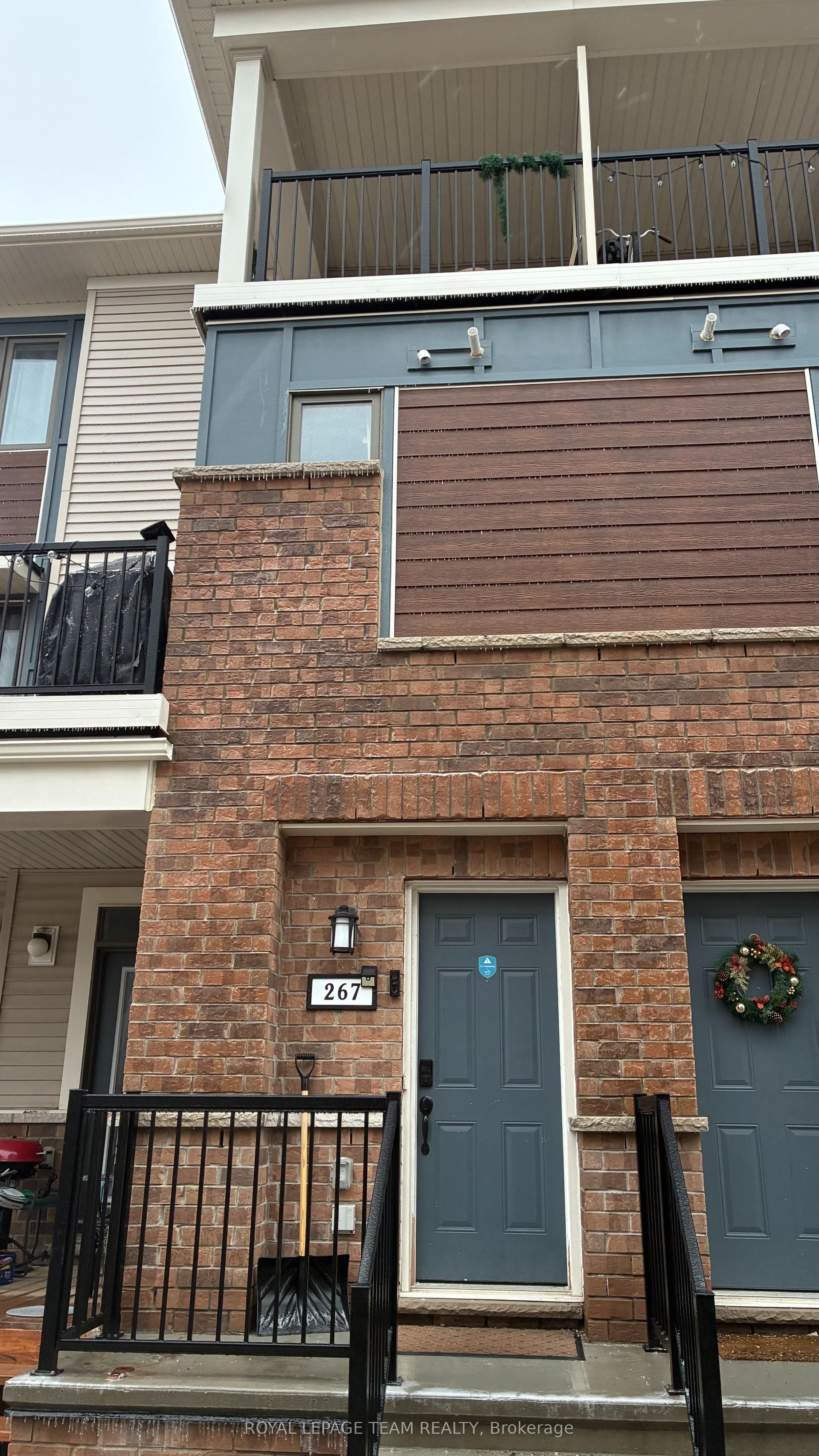 267 Zenith Private — photo 1