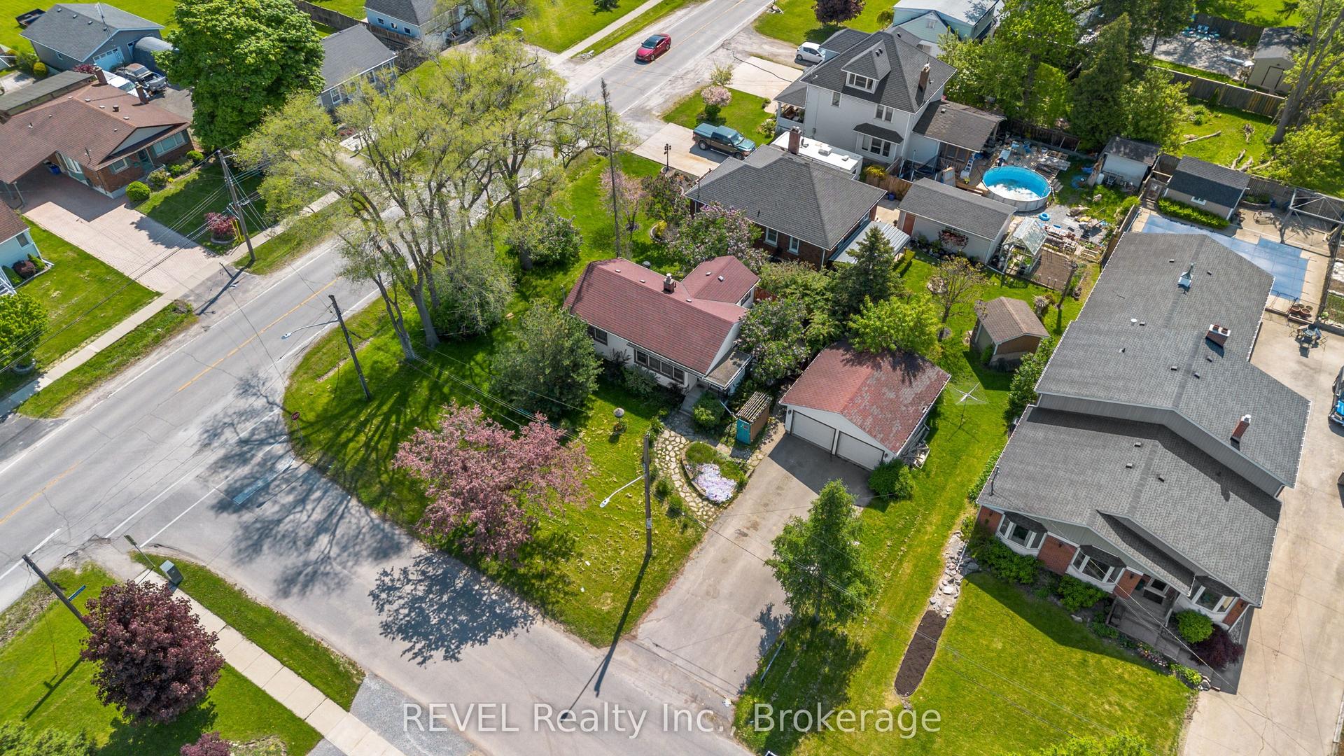 7962 Booth Street, Niagara Falls — Detached for sale, photo 1