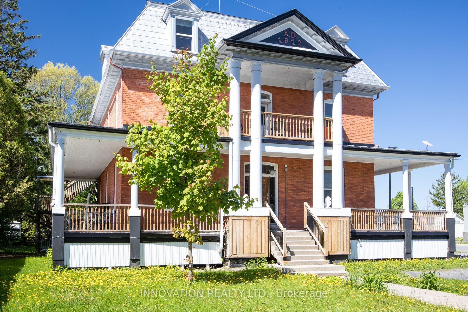 4550 Ste-Catherine Street — photo 1