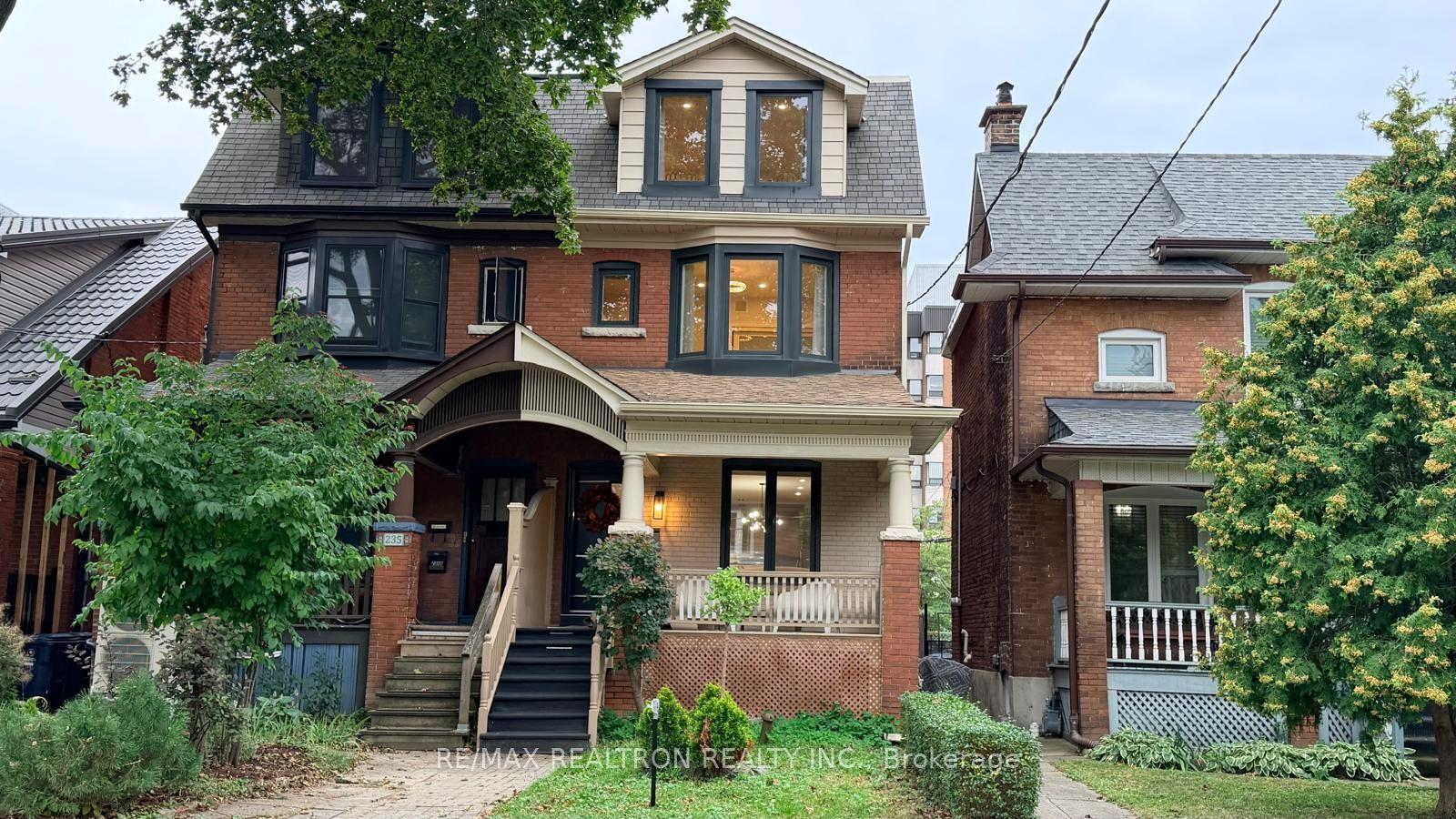 237 Melita Avenue, Toronto — Semi-Detached for sale, photo 1