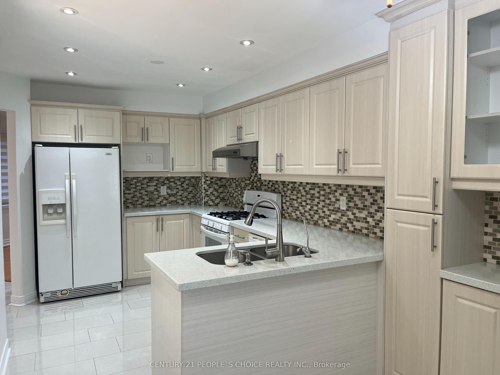 3600 Colonial Drive 50 #50, Mississauga — Condo Town for sale, photo 1