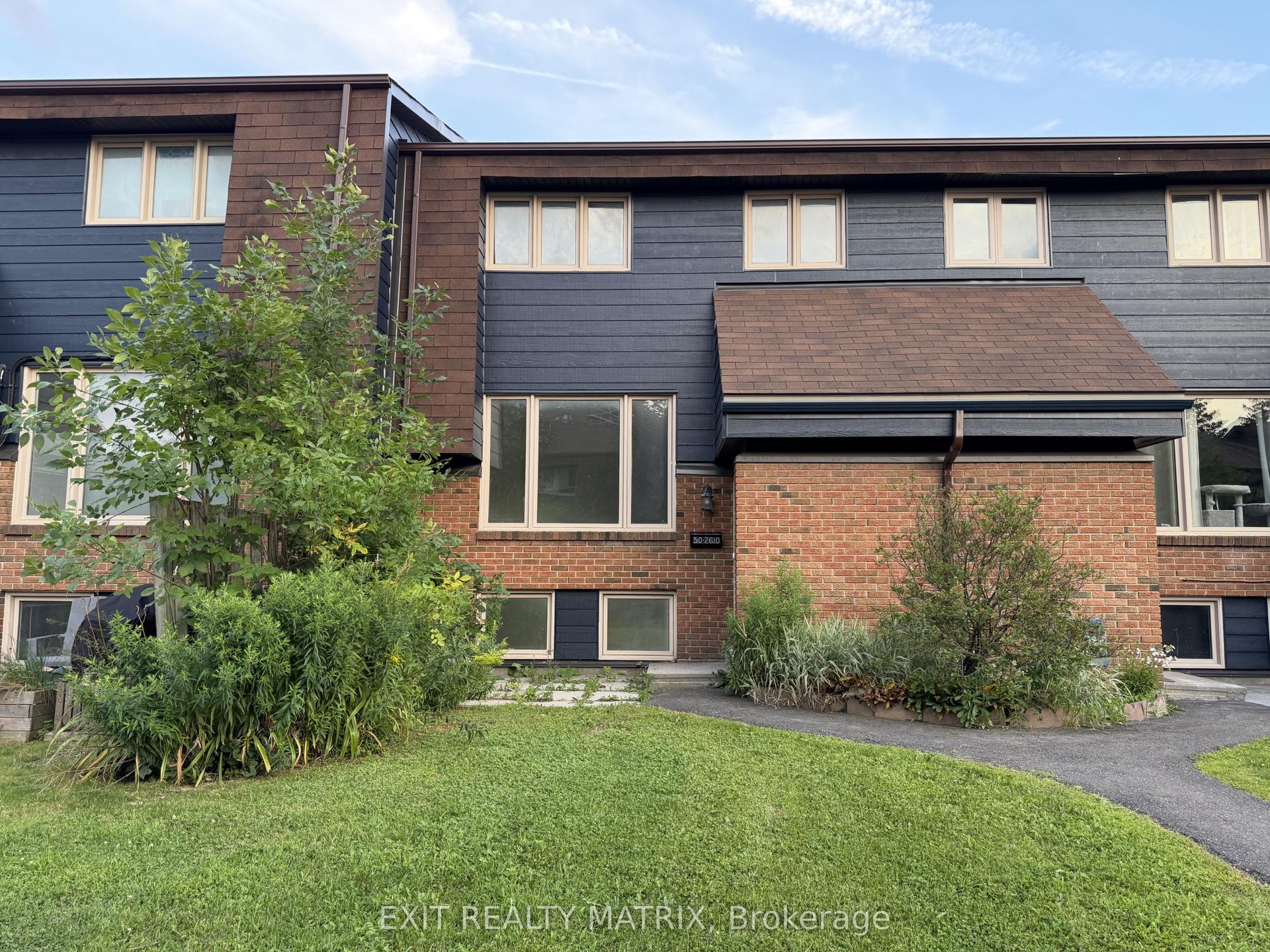 2610 Draper Avenue 50 #50, Parkway Park - Queensway Terrace S and Area — Condo Town for lease, photo 1
