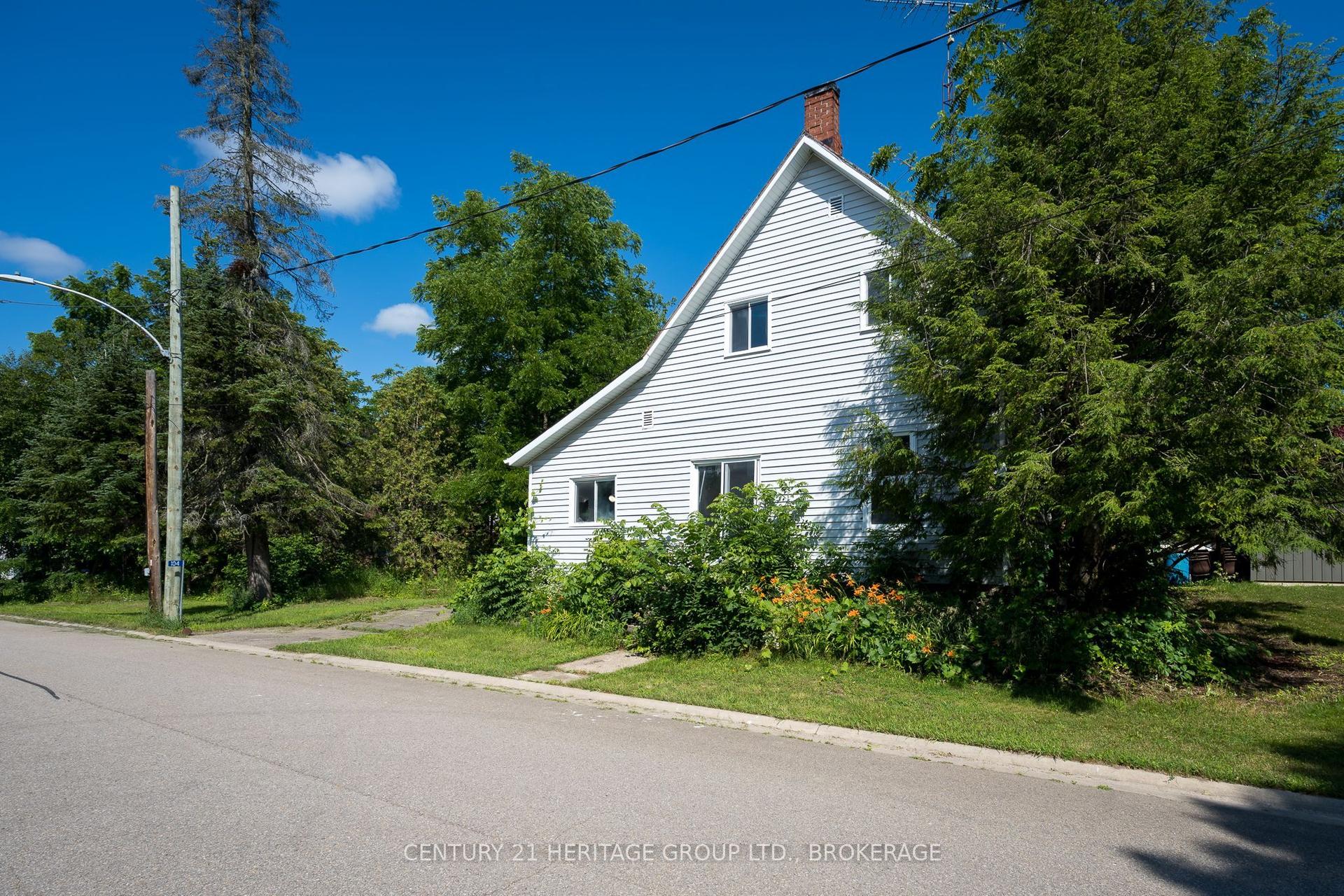 104 Ormond Street, Leeds and the Thousand Islands — Land for sale, photo 1