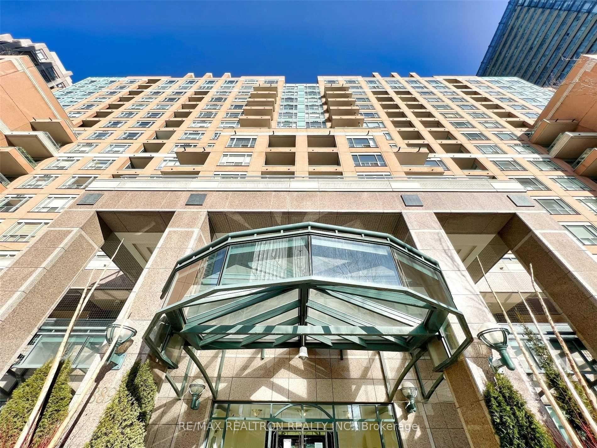 887 Bay Street 701 #701, Toronto — Condo for lease, photo 1