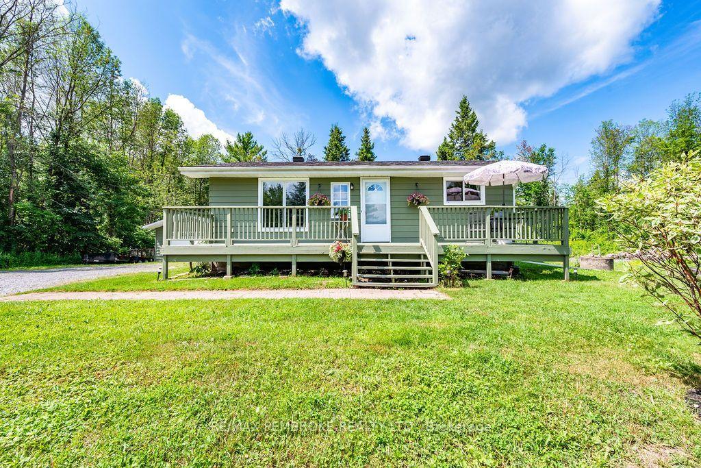 1369 B Greenwood Road, Whitewater Region — Detached for sale, photo 1