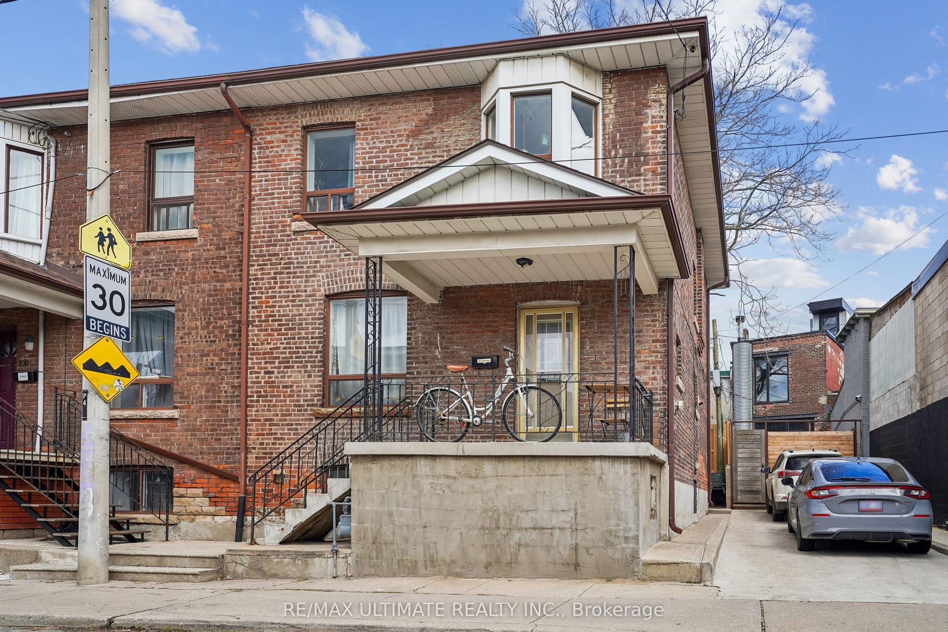 8 Hickson Street — photo 1