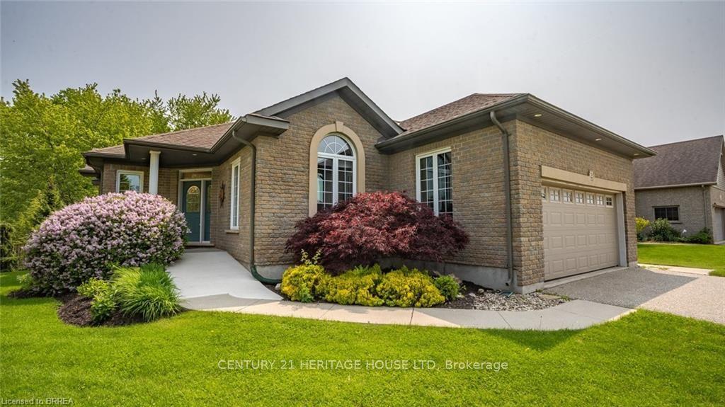 2 Hunter Drive S, Norfolk — Detached for sale, photo 1