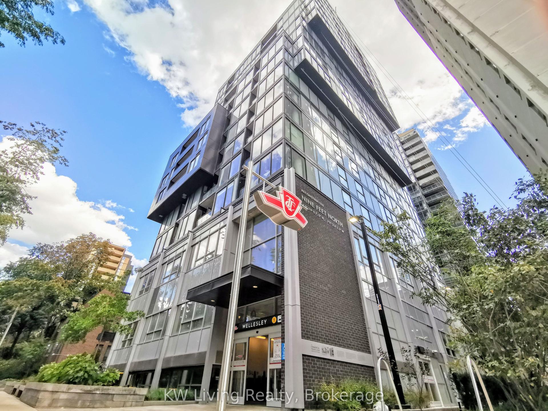 17 Dundonald Street 501 #501, Toronto — Condo for lease, photo 1