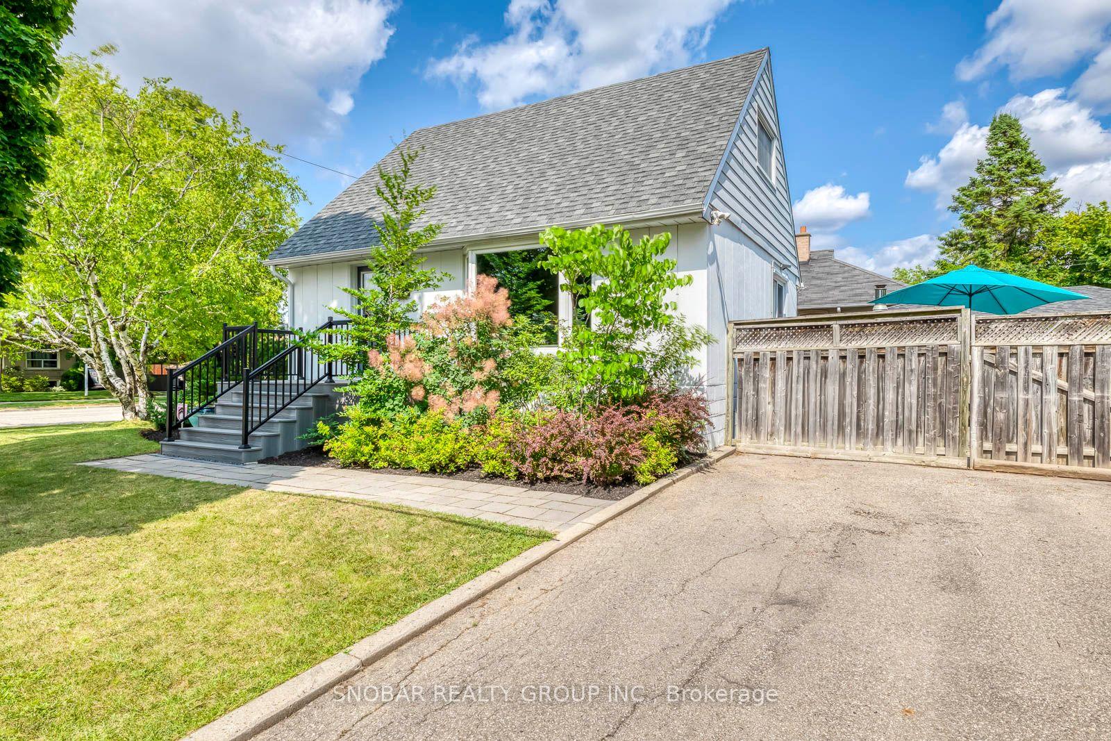 3 Burchell Road, Toronto — Detached for sale, photo 1