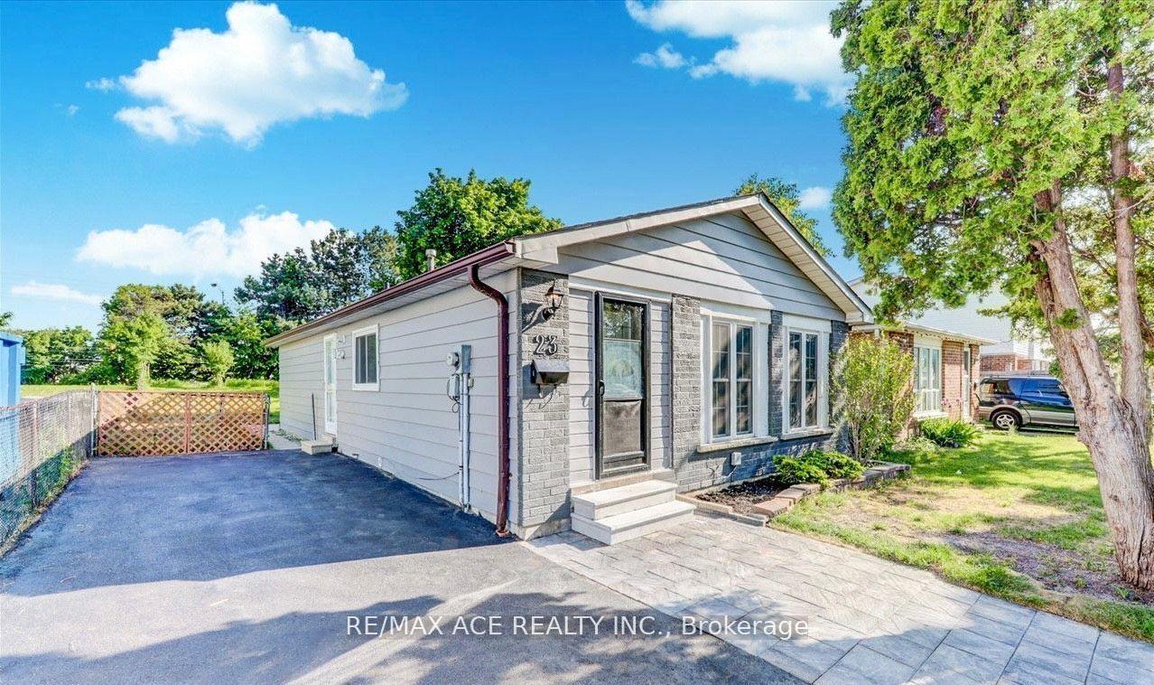 23 Gemshaw Crescent Bsmt #Bsmt, Toronto — Detached for lease, photo 1