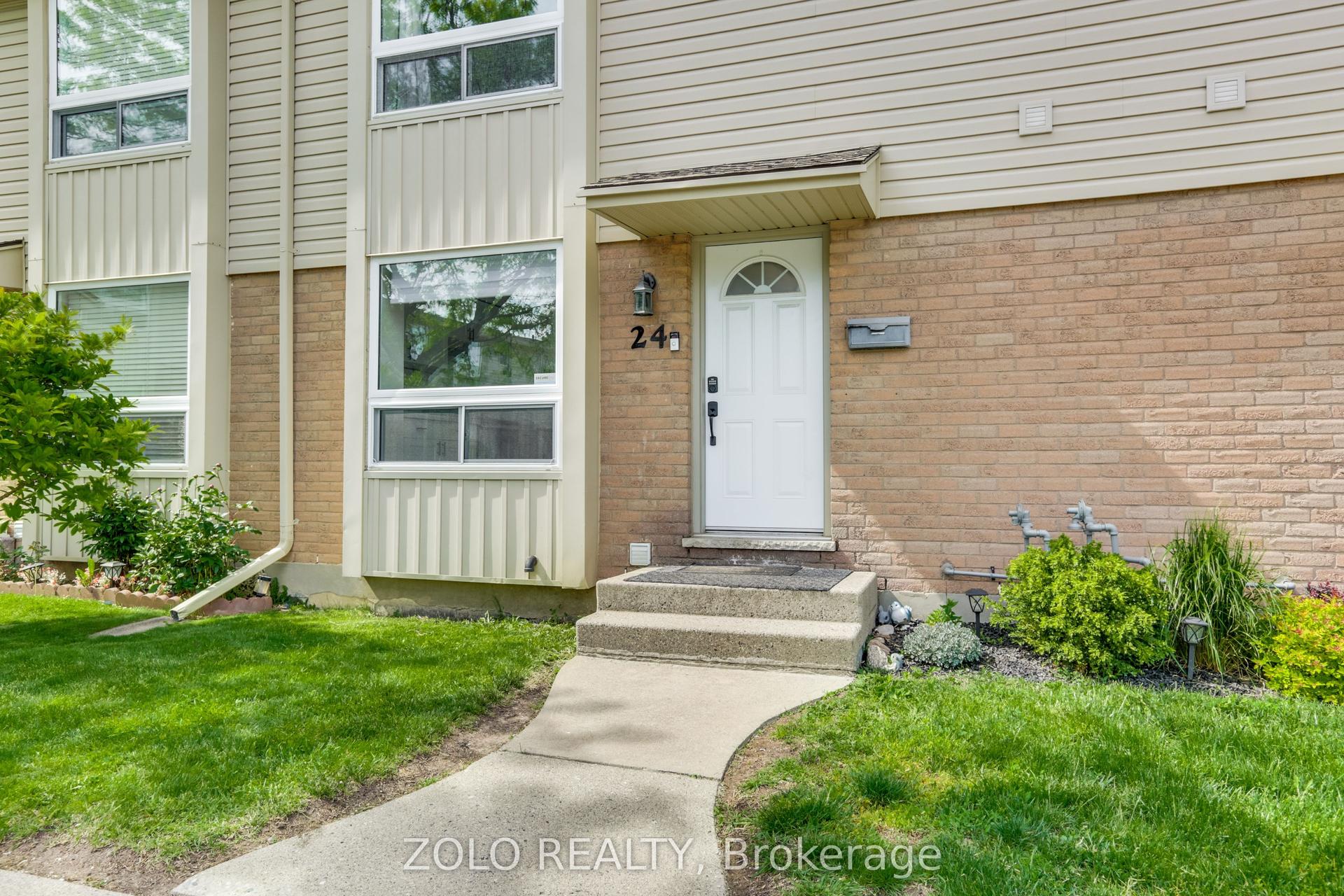 626 Wharncliffe Road S 24 #24 — photo 1
