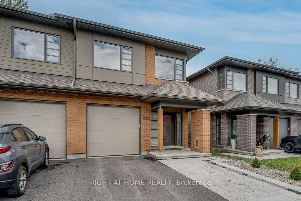 1030 EIDER Street, Blossom Park - Airport and Area — Townhouse for sale, photo 1