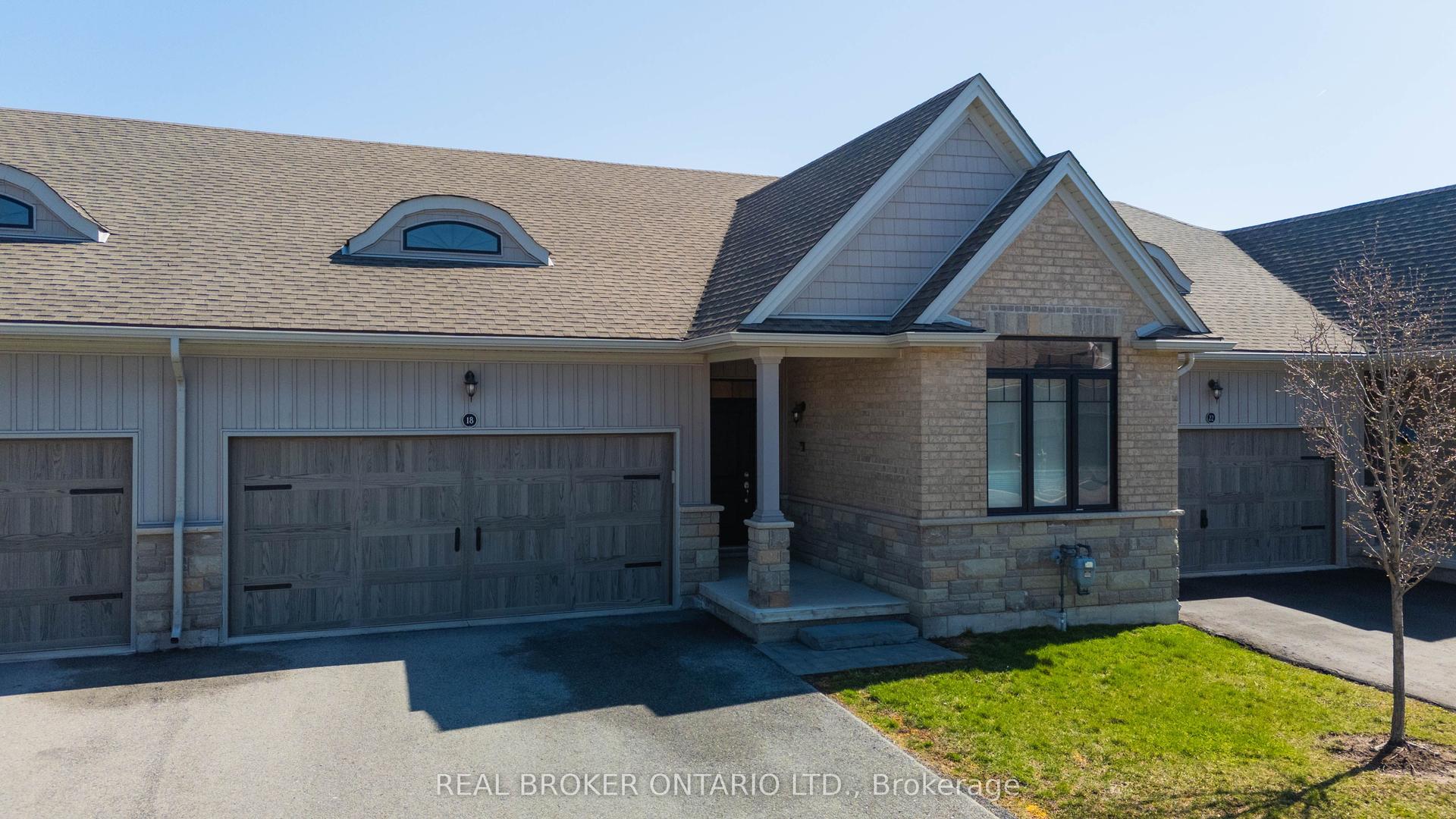 18 Borden Trail, Welland — Condo Town for sale, photo 1