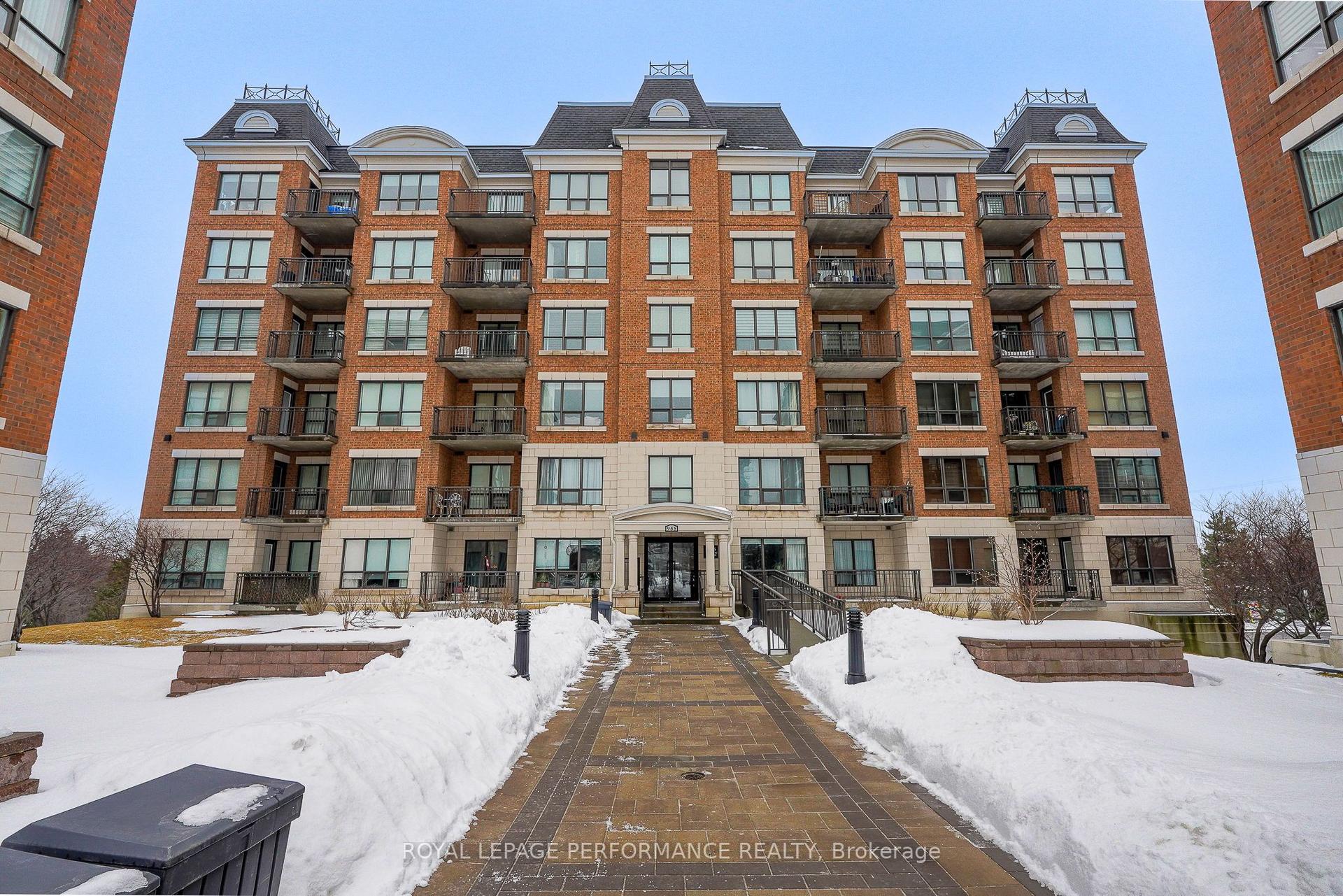 955 Beauparc Private 411 #411 — photo 1