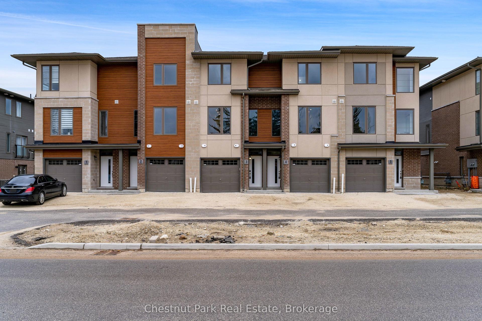 35 Dawson Drive 3 #3 — photo 1