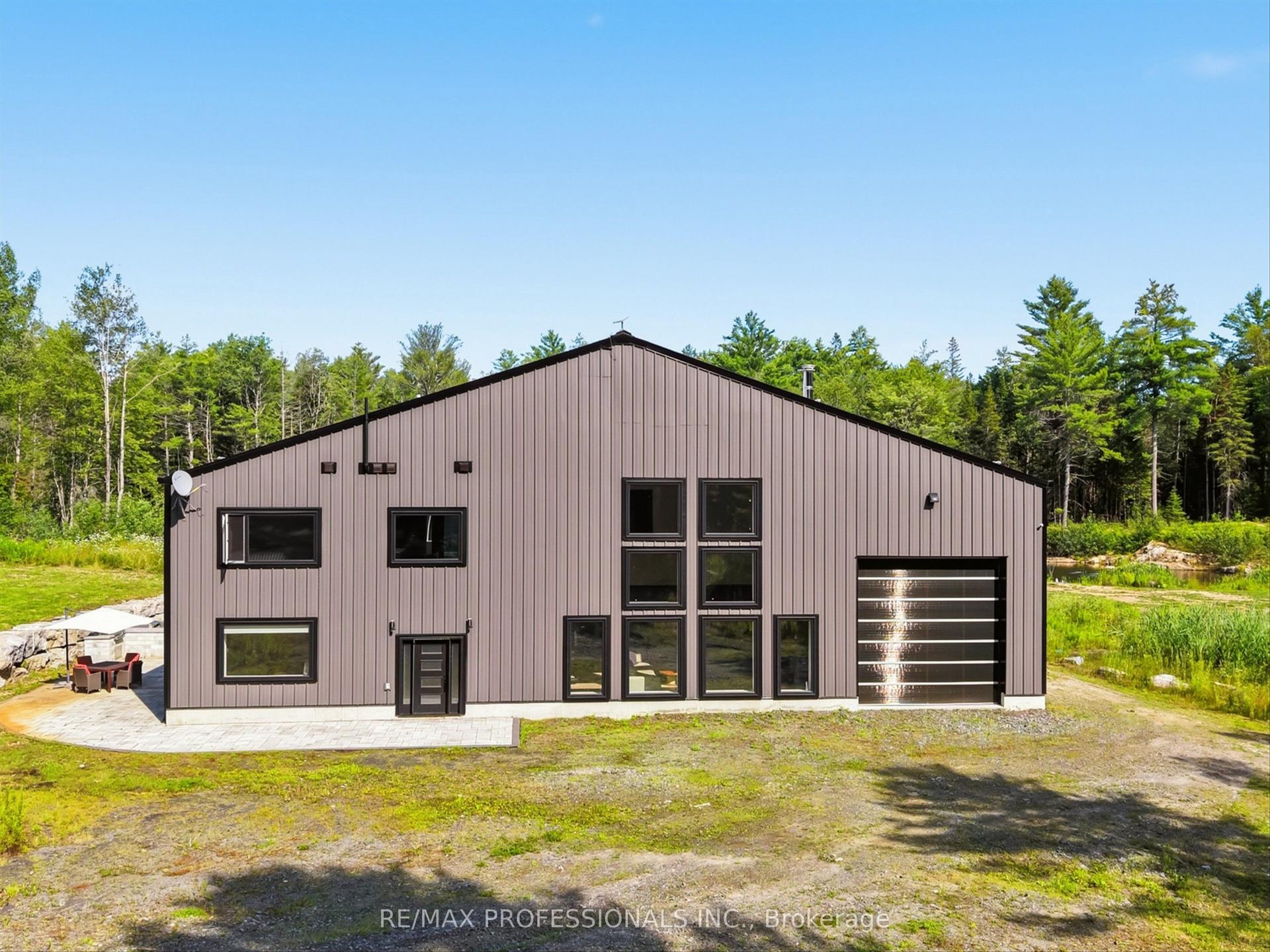 2320 Highway 117, Lake of Bays — Commercial for sale, photo 1
