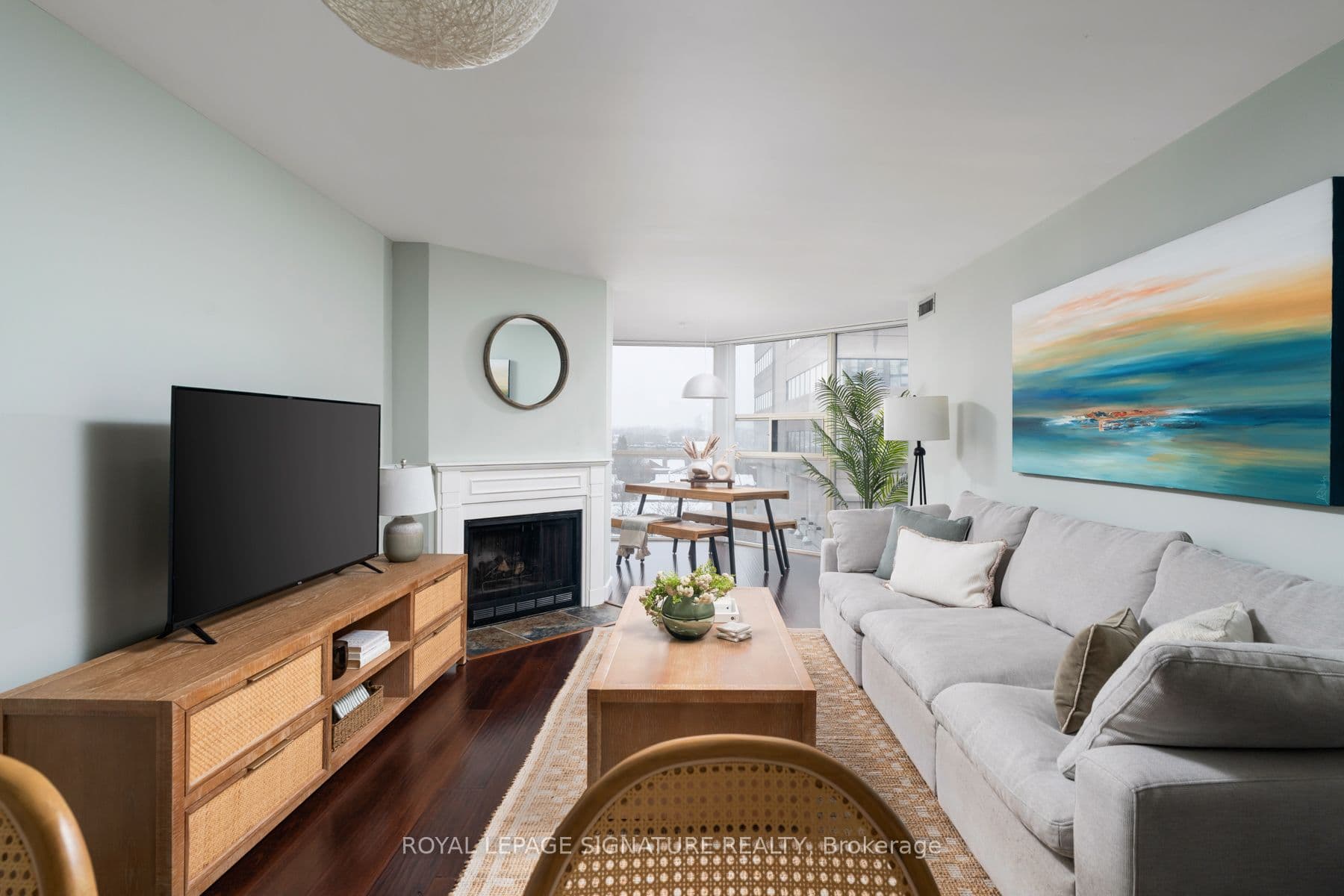 725 King Street W 903 #903 — photo 1